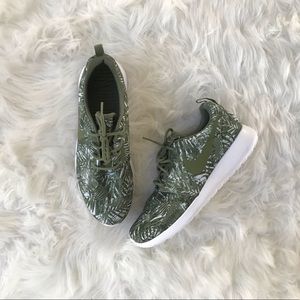 NIKE ROSHE ONE PRINT